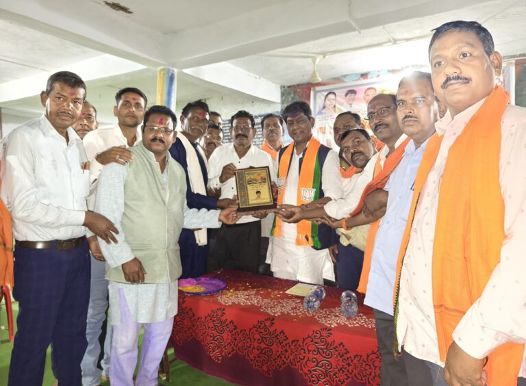 छत्तीसगढ़ कन्नौजे समाज के वार्षिक महाधिवेशन में शामिल हुए विधायक योगेश्वर राजू सिन्हा