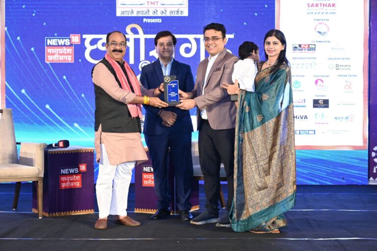 सोहम हॉस्पिटल को डिप्टी सीएम अरुण साव द्वारा किया गया सम्मानित