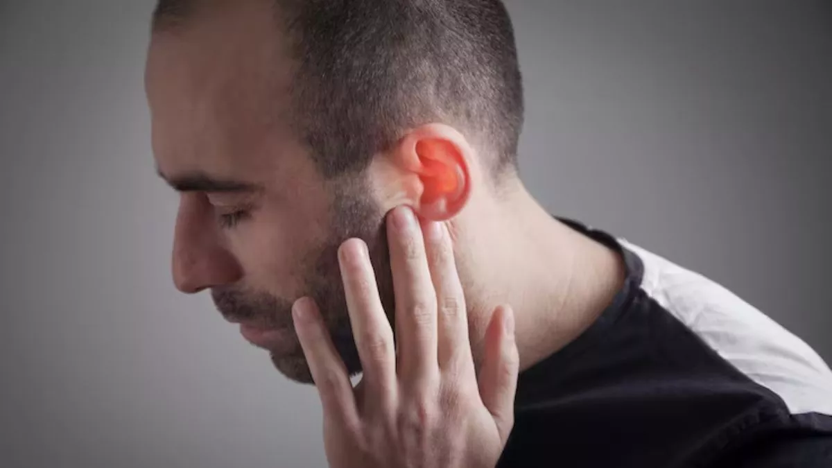 कान में दर्द और खुजली को न करें नजरअंदाज! Fungal Ear Infection के हैं लक्षण; ऐसे करें बचाव
