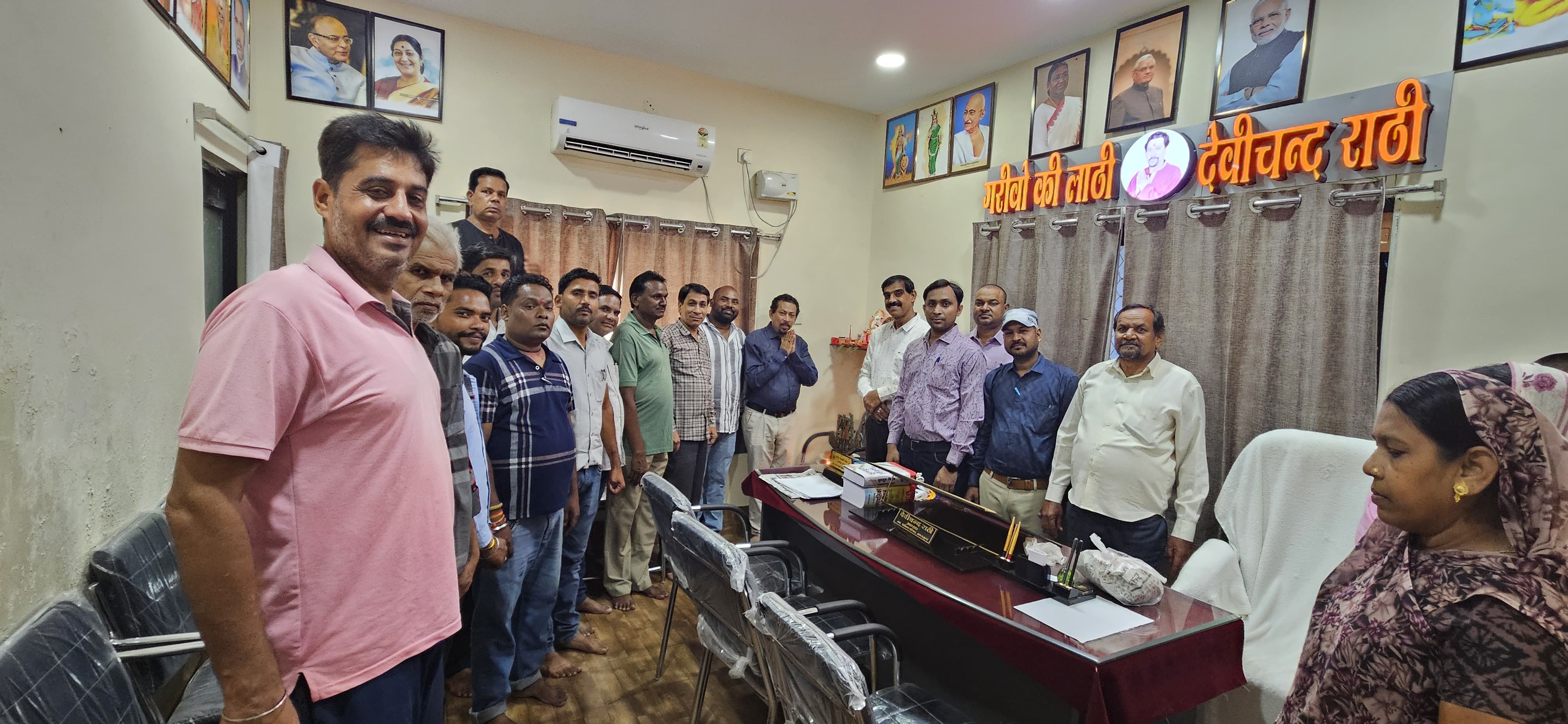 नपा उपाध्यक्ष देवीचंद राठी के कक्ष विराजे गणपति बप्पा,पूजा अर्चना कर नगर के लिए सुख समृद्धी की कामना की गई