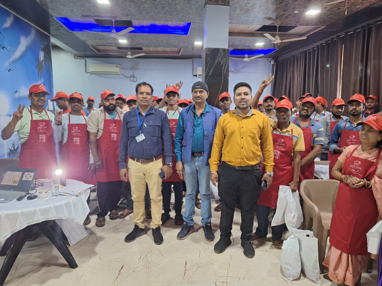 शहर के 200 फुटपाथ व्यवसायियों काे मिला प्रशिक्षण, स्ट्रीट वेंडरों के हित व अधिकारों की रक्षा के लिए प्रशिक्षण जरूरी : पंकज