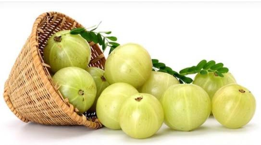 एसिडिटी से लेकर डिहाइड्रेशन तक: आंवले के 6 दुष्प्रभाव