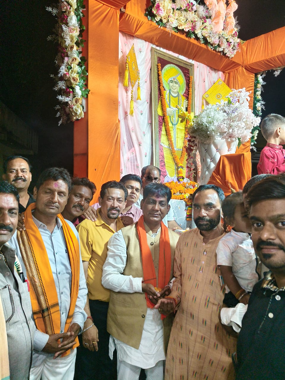 गुजराती समाज द्वारा आयोजित भव्य शोभायात्रा