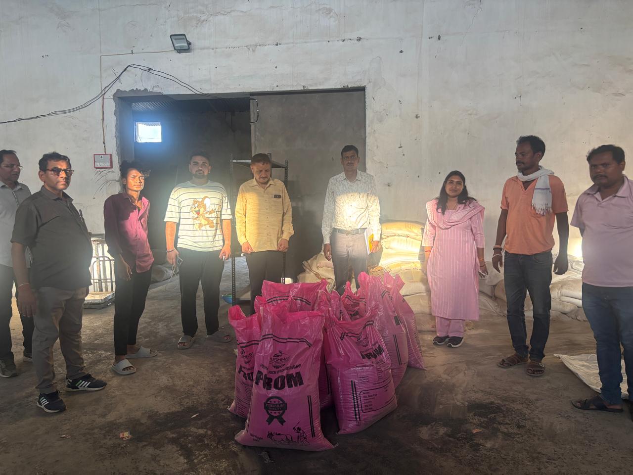 समाचार उड़ीसा प्रिंट वाले उर्वरक की 11 बोरी जब्त, कृषि विभाग ने की कार्रवाई